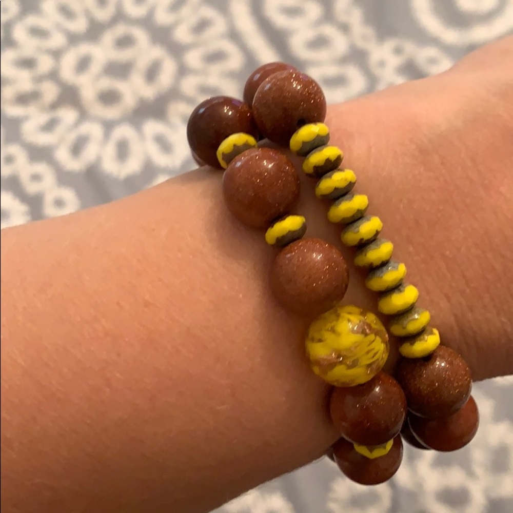 Set of two gorgeous fashion stretchy bracelets